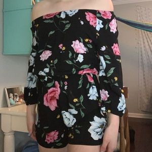 Old navy girls floral romper!